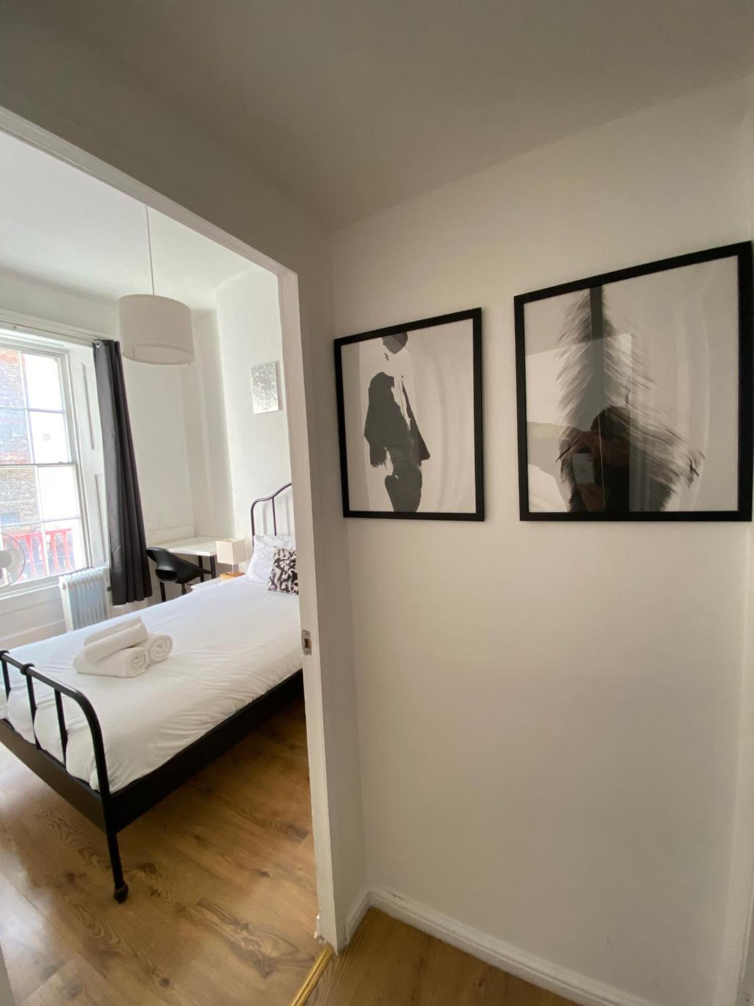 Stay In The Heart Of Soho Лондон Экстерьер фото